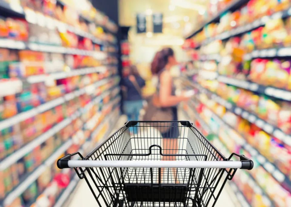 零食品牌年中大考，谁赚到了钱？